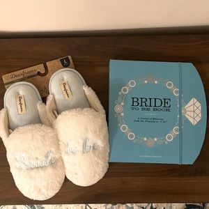 “Bride to Be” Book and Slippers (L) - NWT